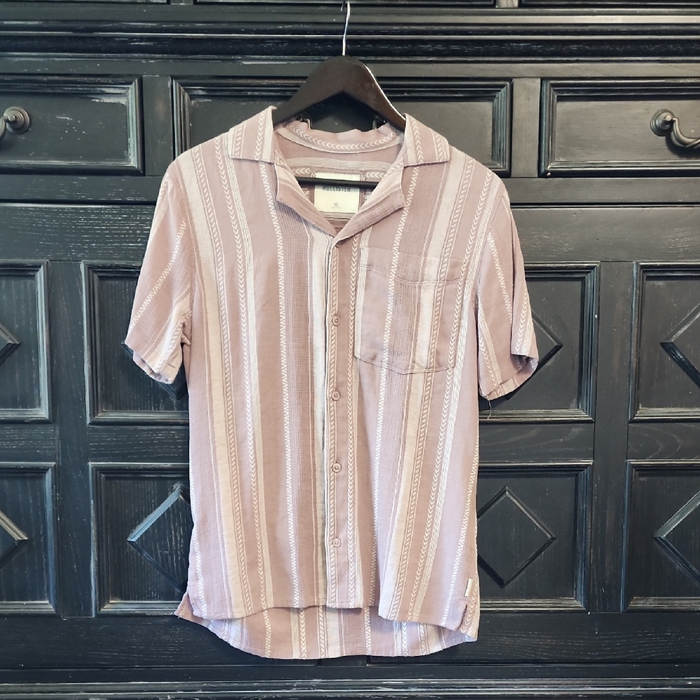 Hollister Men's Casual Pink Striped Button Down Shirt